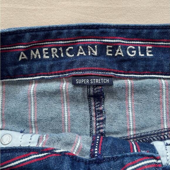 American Eagle Patriotic High Rise Raw Hem Mini Denim Skirt Size 6 Long - Picture 2 of 5